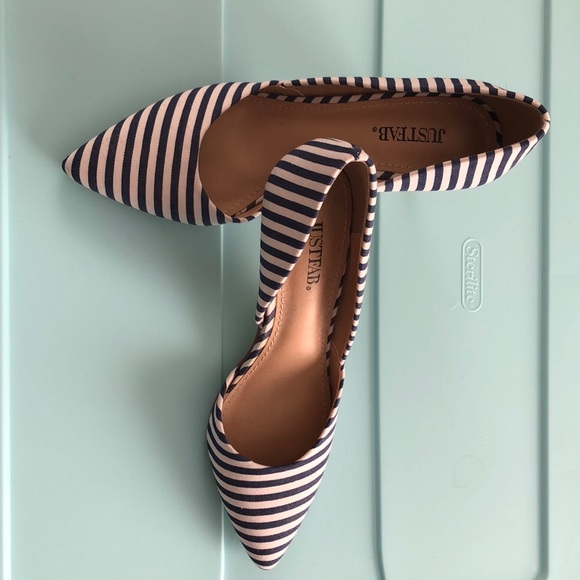 JustFab blue and white heels. - Picture 2 of 3